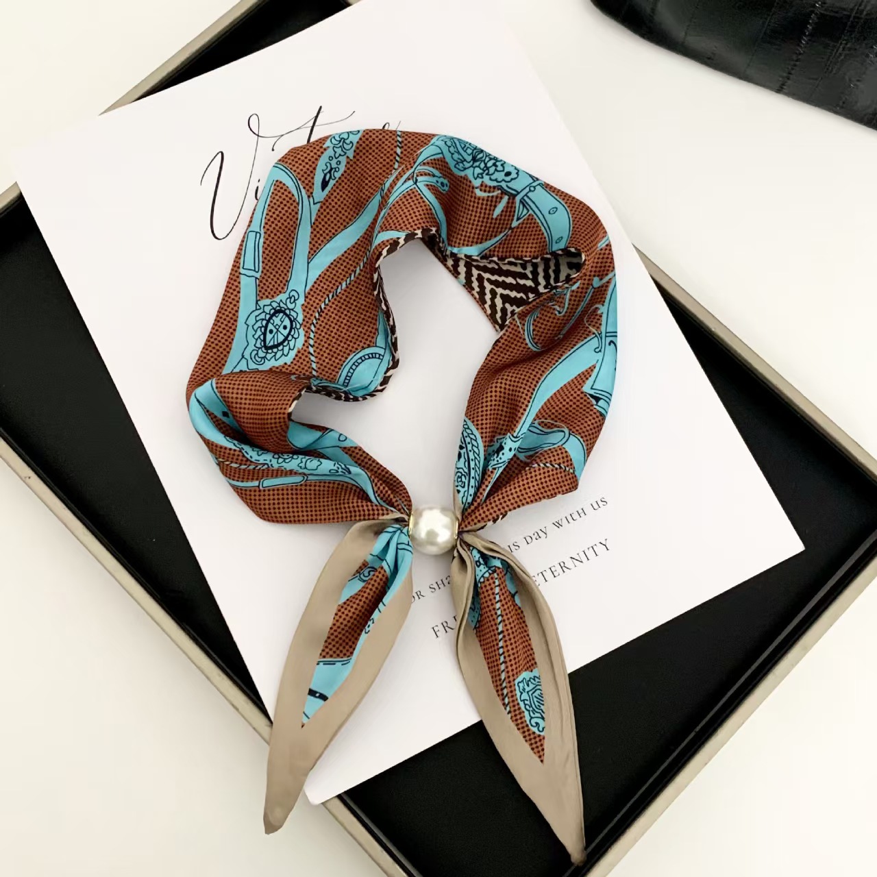 Syal Magnetik Mutiara Elegan G - Face Scarf Mask ulasan dan harga