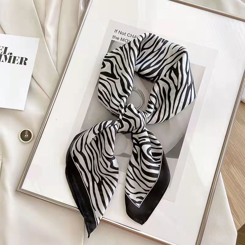Syal persegi Motif Zebra mode  - Scarf Silk Square ulasan dan harga